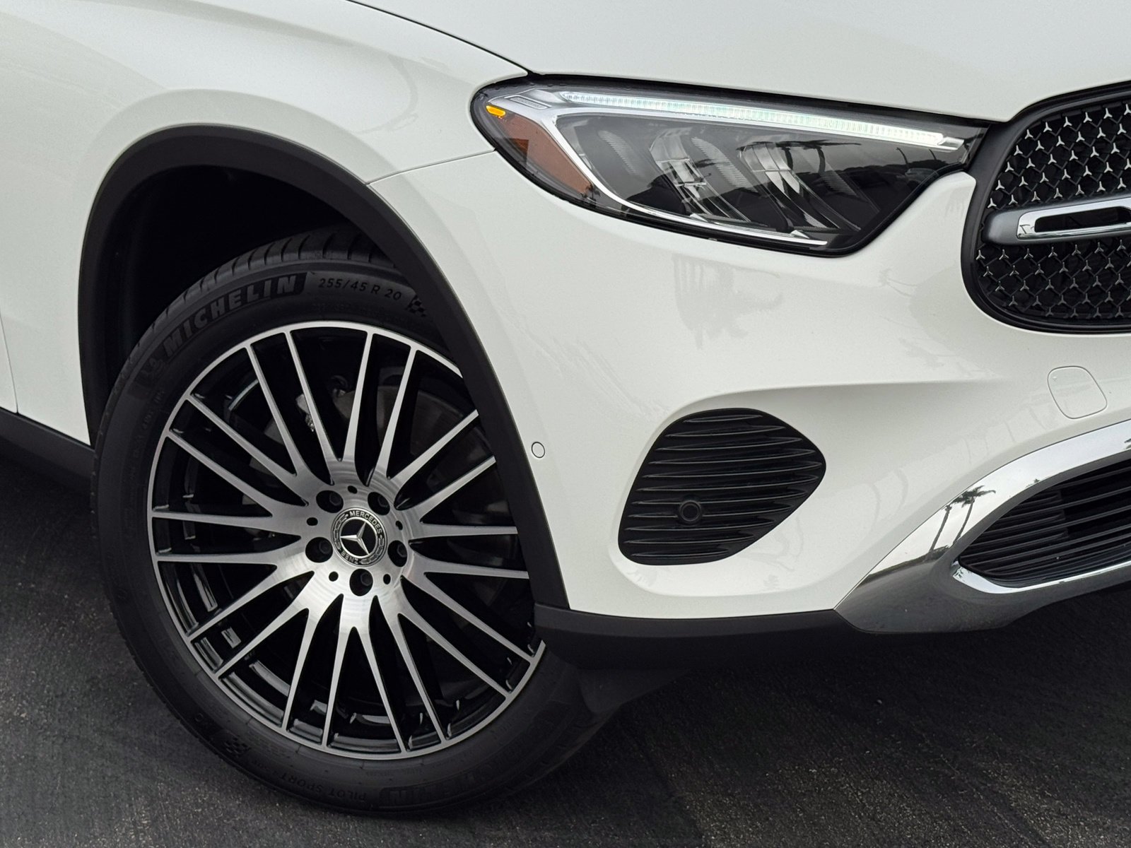Certified Used 2026 White Mercedes-Benz GLC 300 Coupe image 2