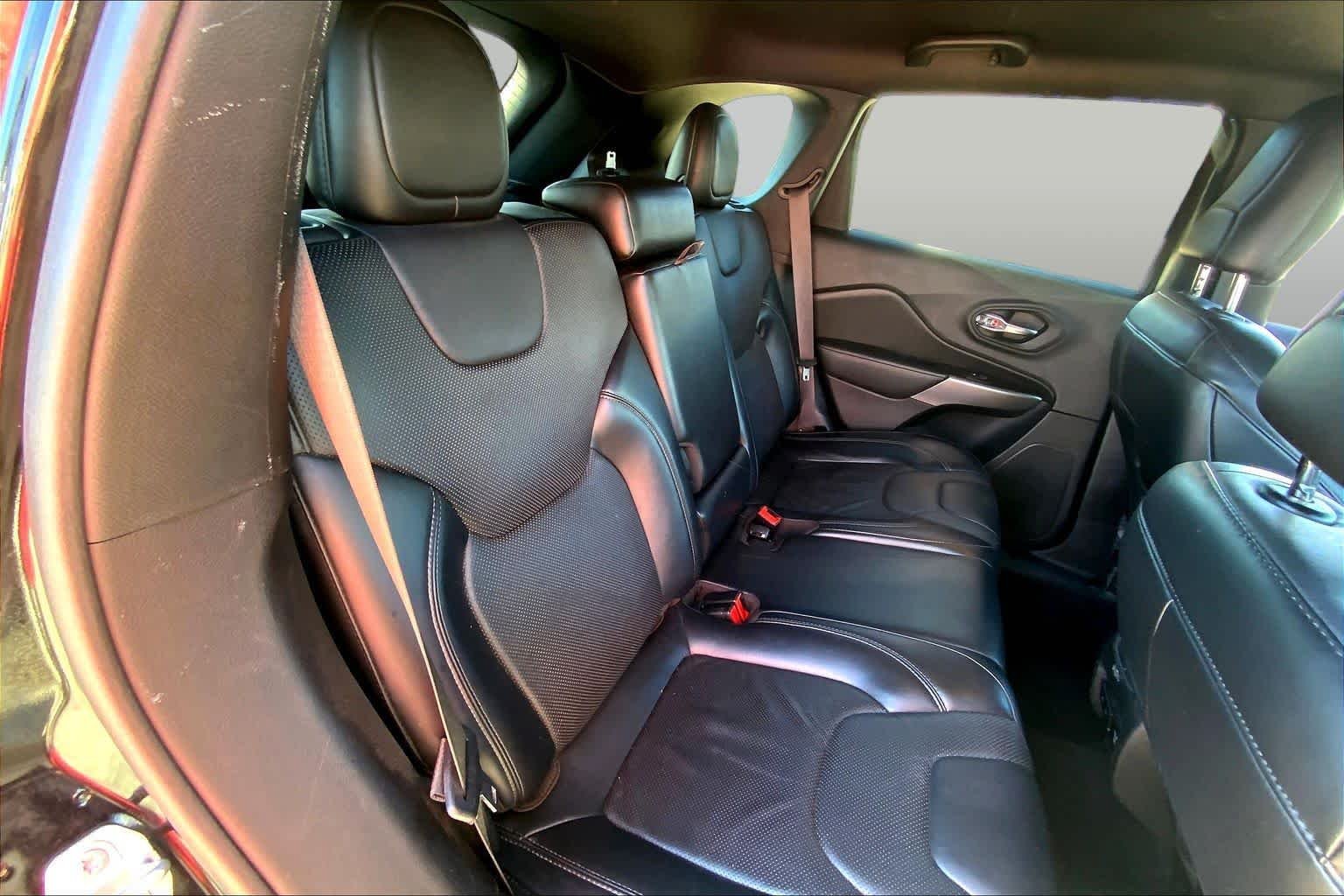 Used 2020 BLACK Jeep High Altitude image 18