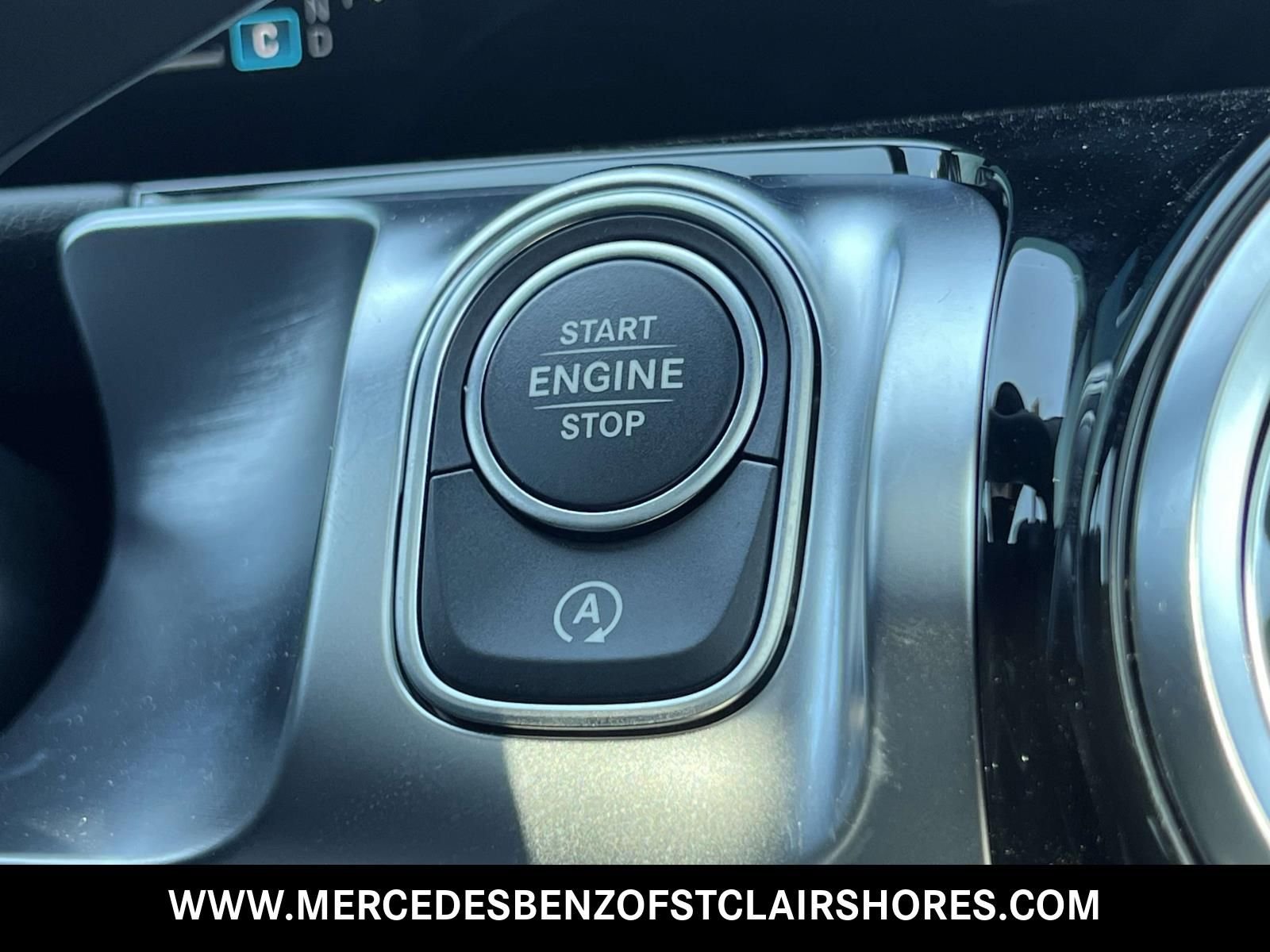 New 2026 Night Black Mercedes-Benz GLB 250 image 31
