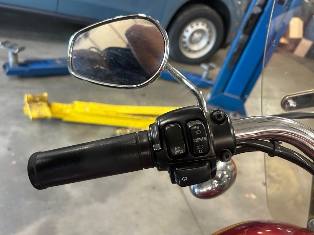 Used 2004 Red Harley-Davidson  image 15