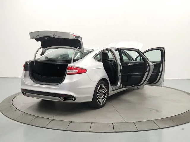 Used 2018 Silver Ford Titanium image 15