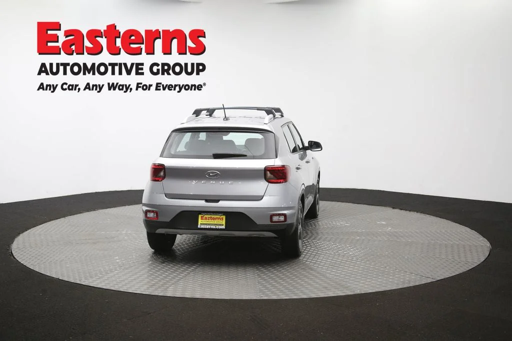 Used 2023 Silver Hyundai SEL image 41