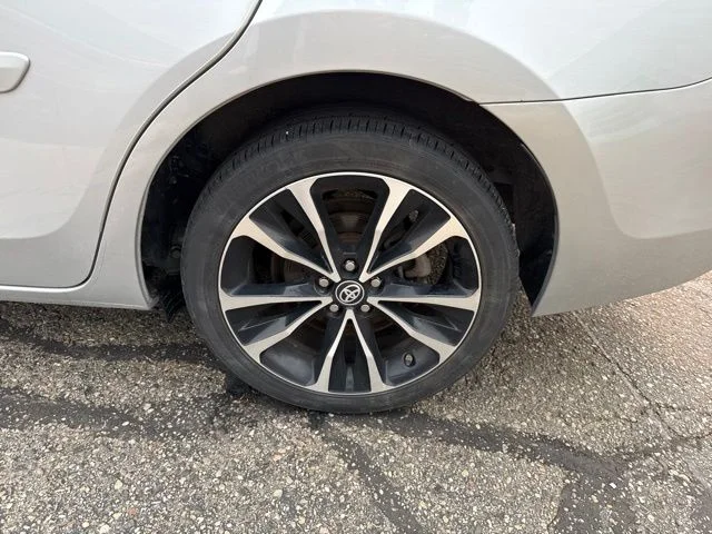 Used 2019 Silver Toyota SE image 4