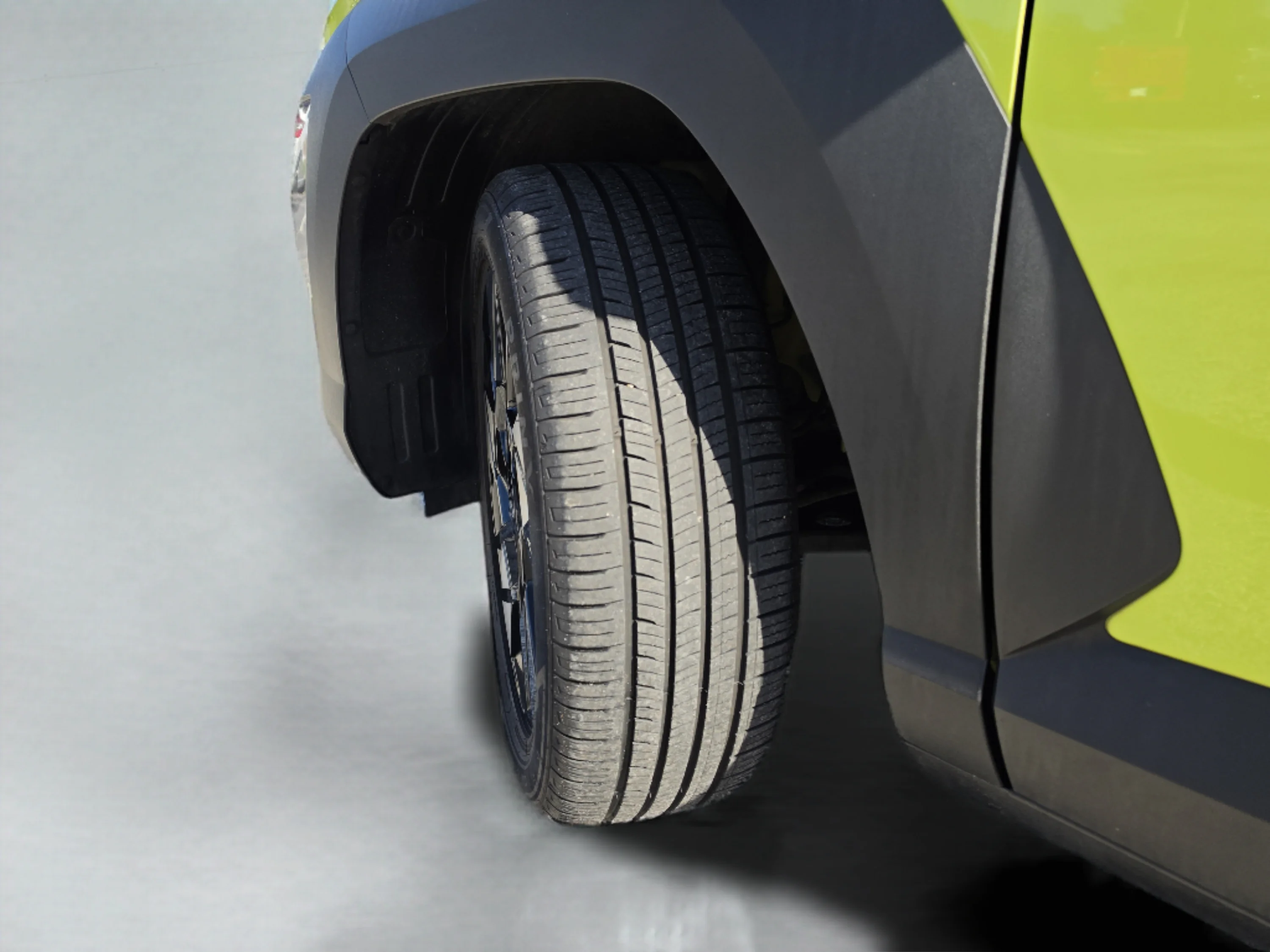 Used 2024 Neoteric Yellow Hyundai SEL image 37