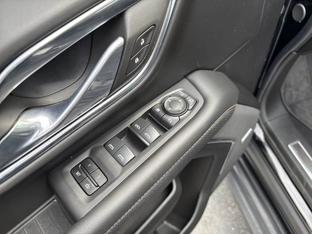 2024 GMC Yukon AT4 - Photo 28