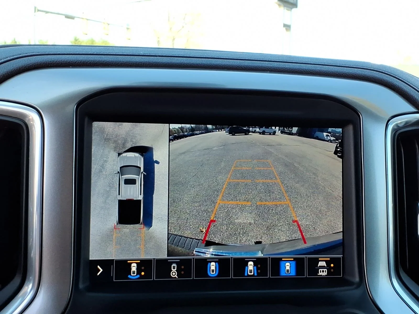 2021 Chevrolet Silverado 1500 LTZ - Photo 19