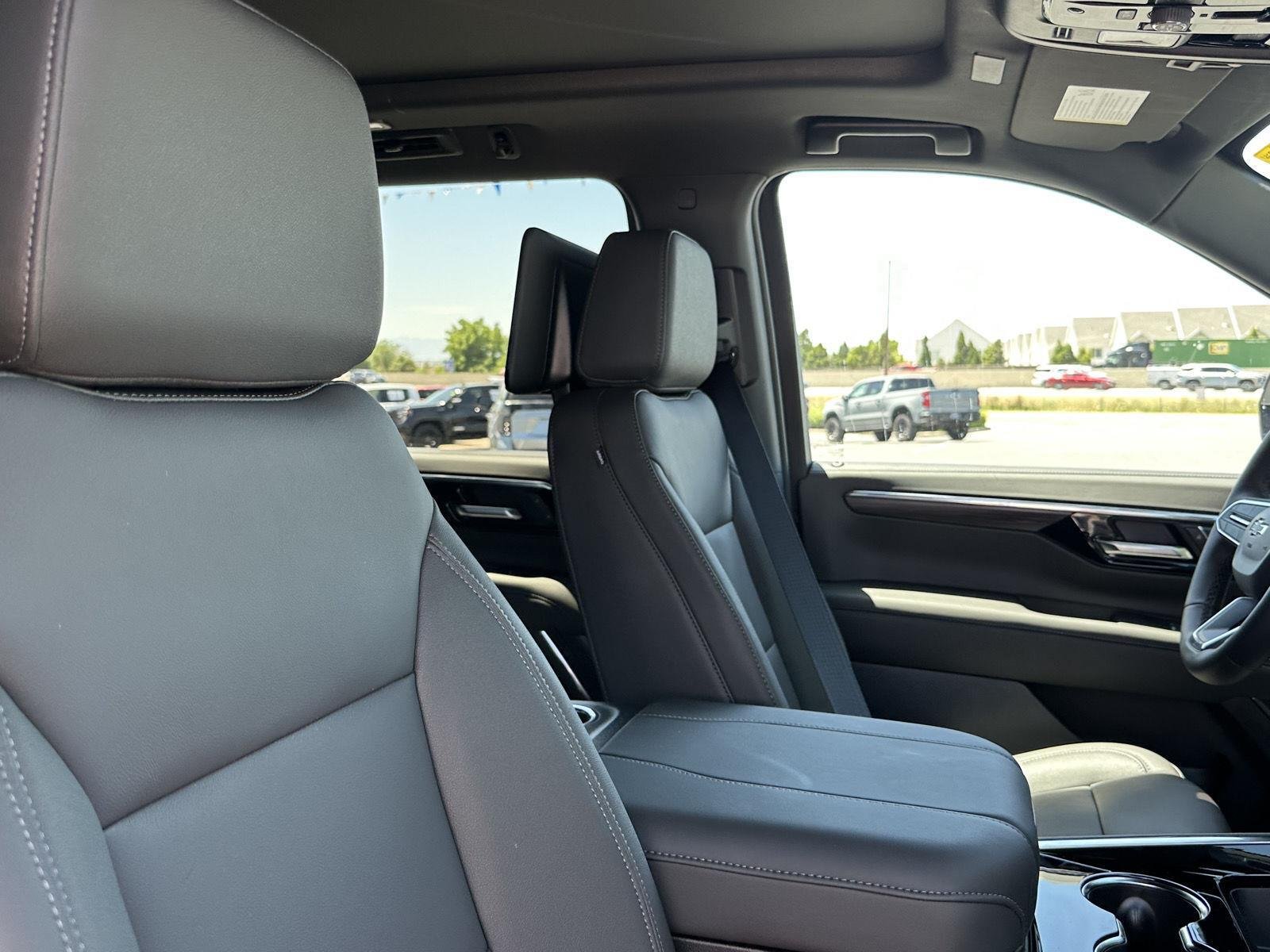 2026 Chevrolet Suburban Z71 - Photo 39