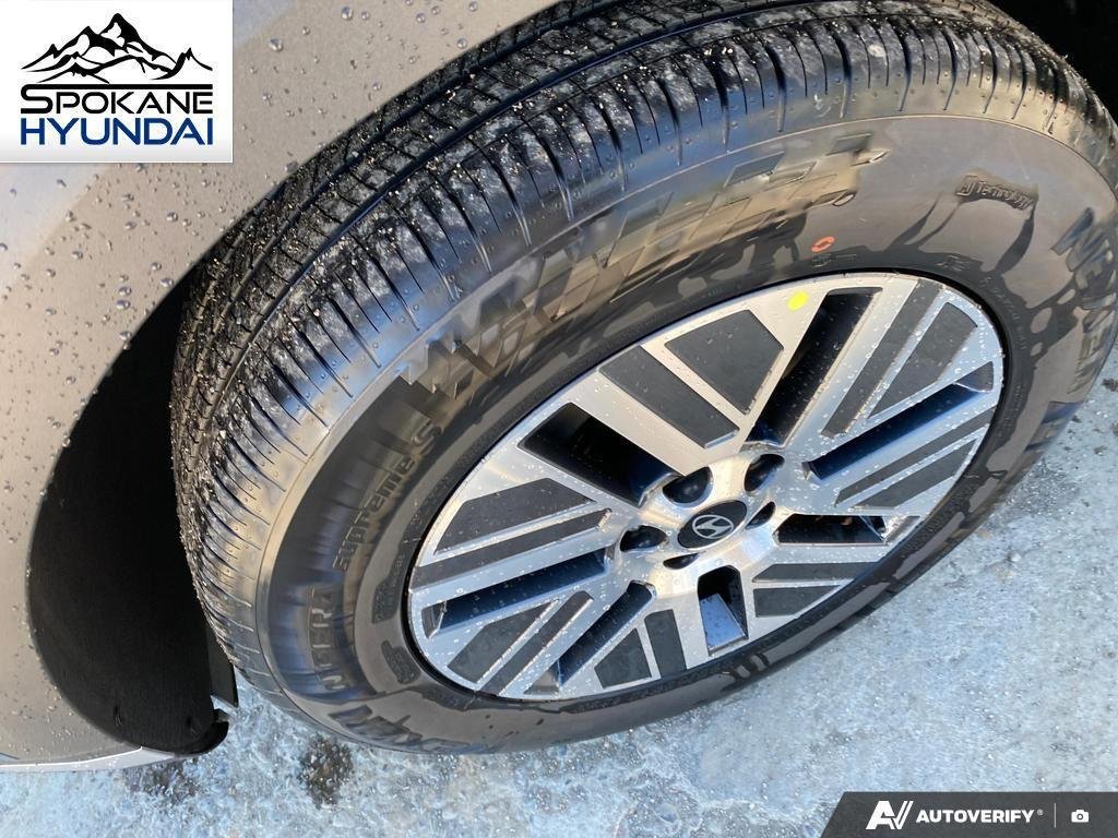 New 2026 Classy Blue Pearl Hyundai SEL Premium 7P image 10