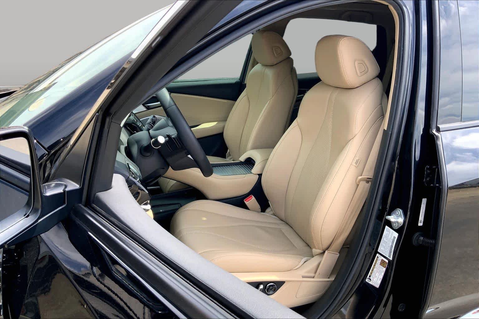 Used 2023 Majestic Black Pearl Acura w/Technology Package image 8