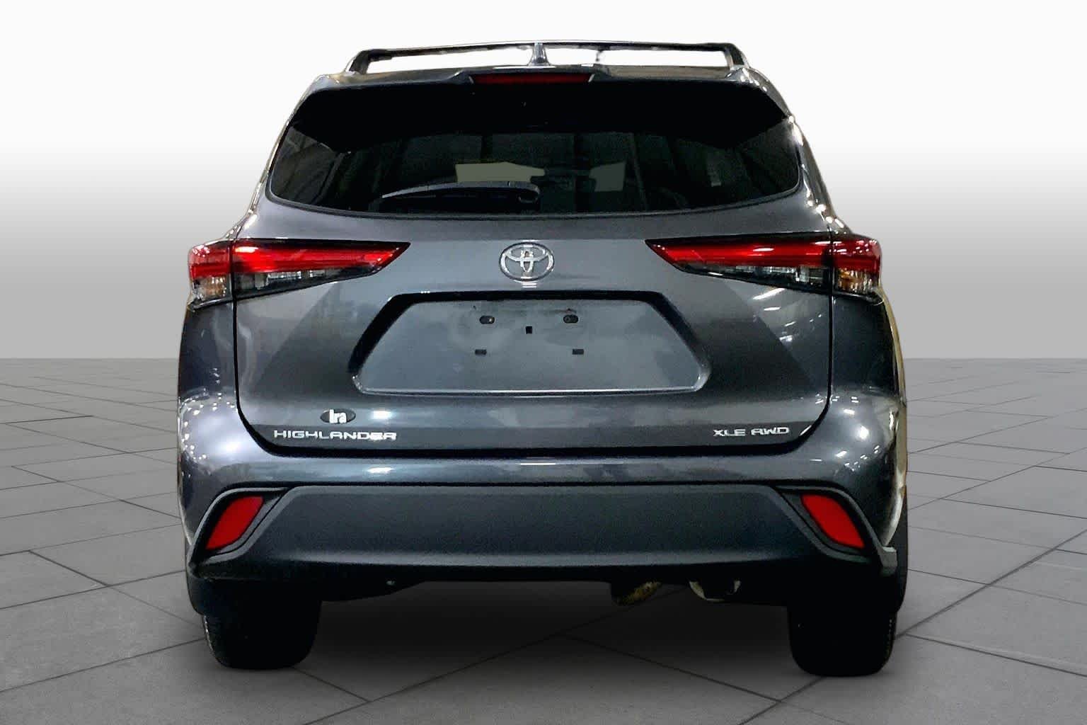 Used 2023 Magnetic Gray Metallic Toyota XLE image 5