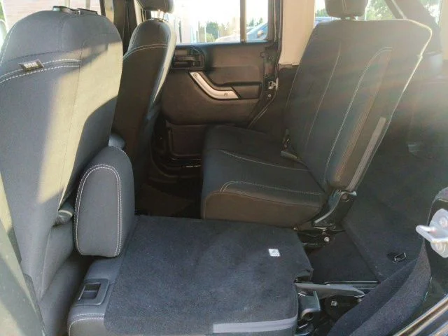 Used 2018 Black Jeep Unlimited Sahara image 28