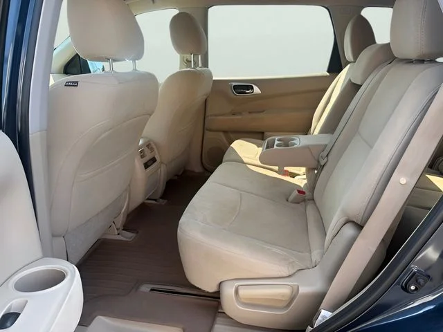 Used 2015 Blue Nissan SV image 29