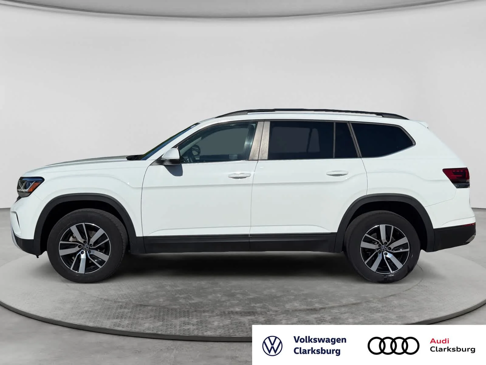 Used 2023 Pure White Volkswagen 2.0T SE image 8