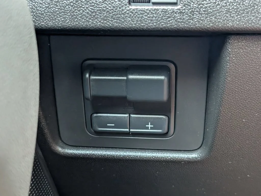 2024 Chevrolet Colorado ZR2 - Photo 13