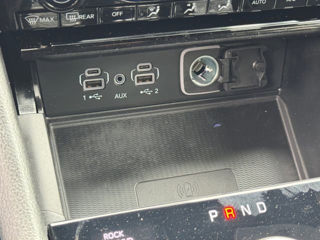 Used 2023 Black Jeep Overland image 28