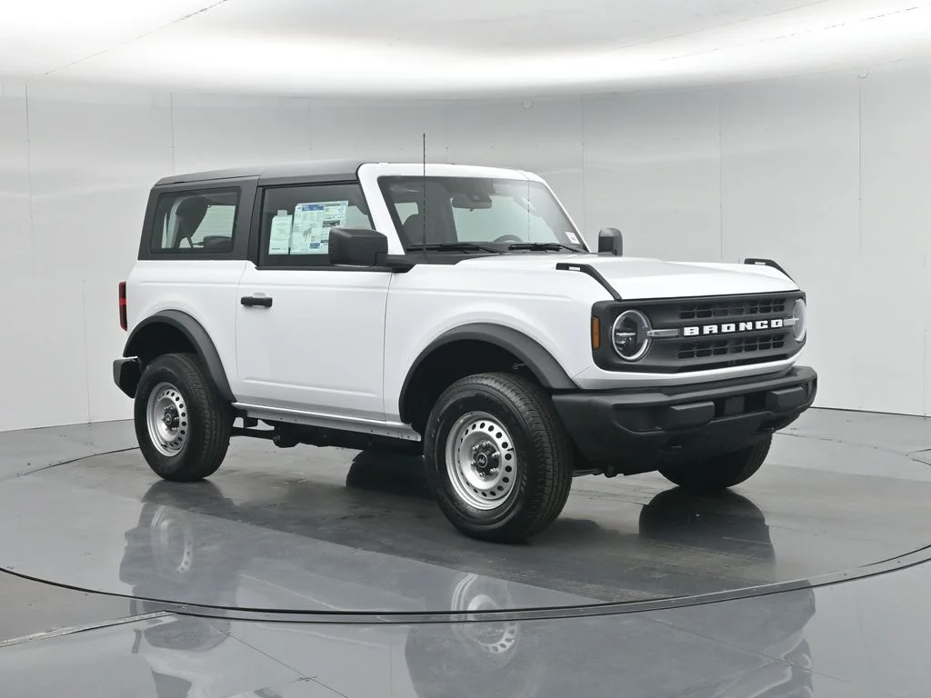 New 2026 Oxford White Ford Base image 22
