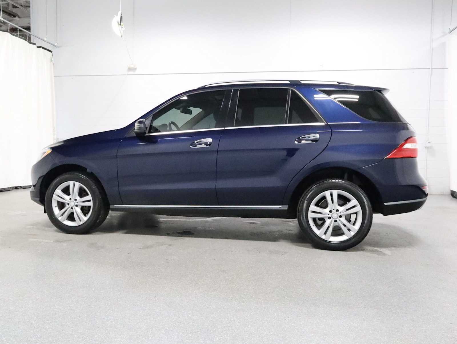 Used 2013 Mercedes-Benz M-Class ML350 with VIN 4JGDA5HB1DA212502 for sale in Novi, MI