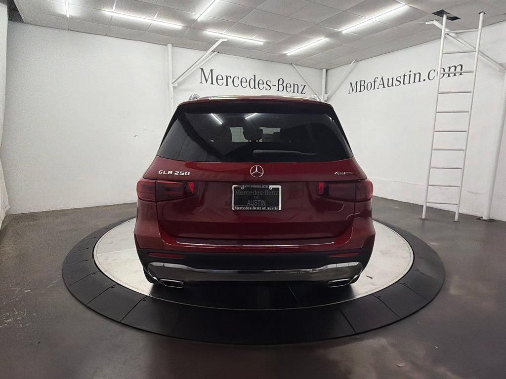 New 2026 MANUFAKTUR Patagonia Red Metallic Mercedes-Benz GLB 250 image 41