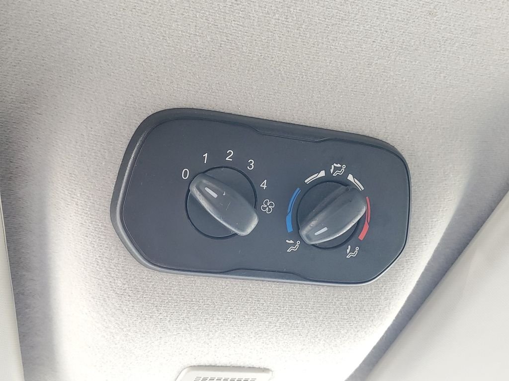 Used 2017 White Ford XLT image 27