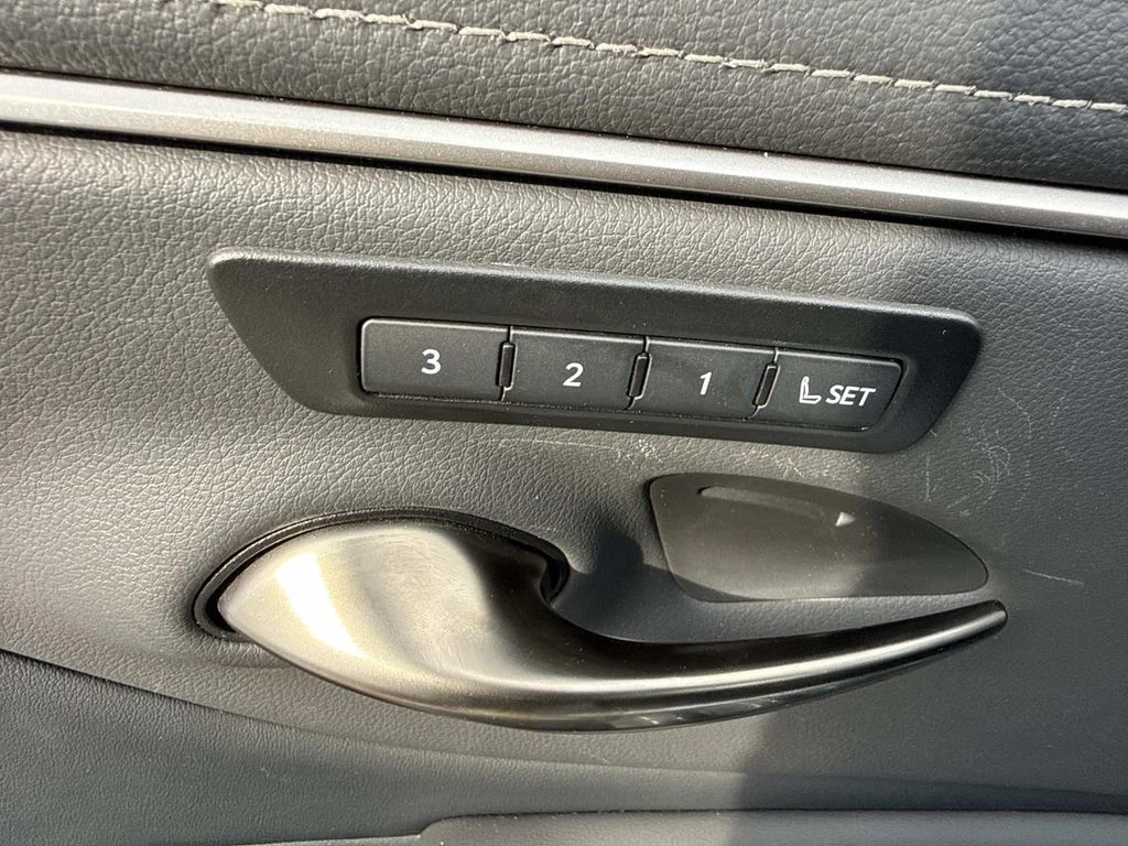 Used 2025 Silver Lexus 350 image 23