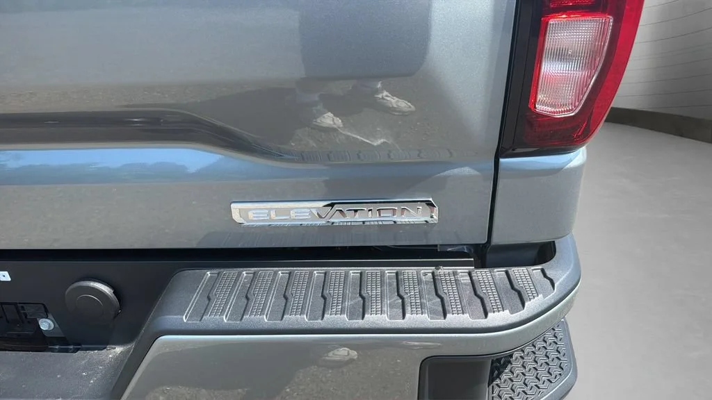 New 2026 Sterling Metallic GMC Elevation image 22