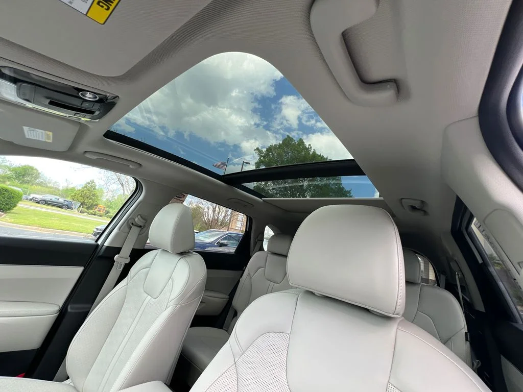 2025 Kia Sorento S - Photo 31
