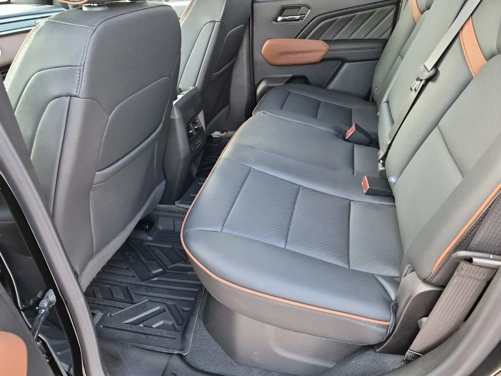 New 2026 Onyx Black GMC AT4 image 23
