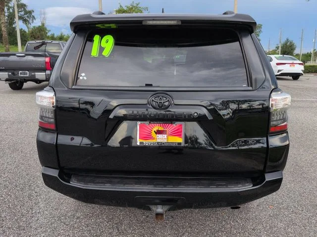 Used 2019 Black Toyota SR5 Premium image 5