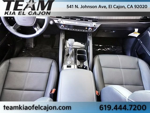 Used 2025 Silver Kia EX FWD image 22