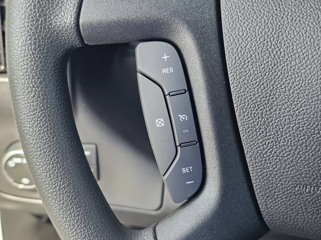 2025 Chevrolet Express Cargo Work Van - Photo 24
