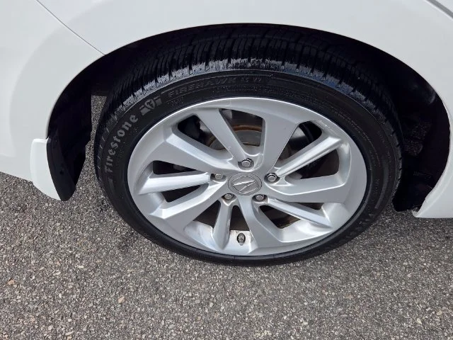 Used 2018  Acura 2.4L image 16