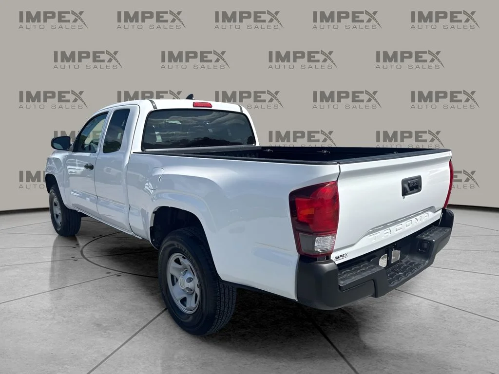 Used 2019 White Toyota SR image 3