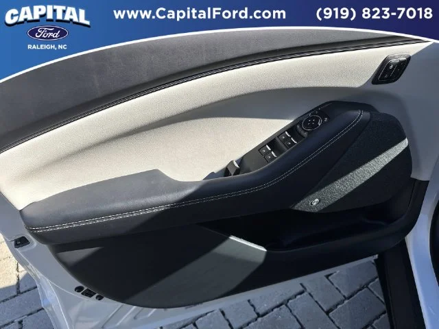 Used 2023 White Ford Premium image 20