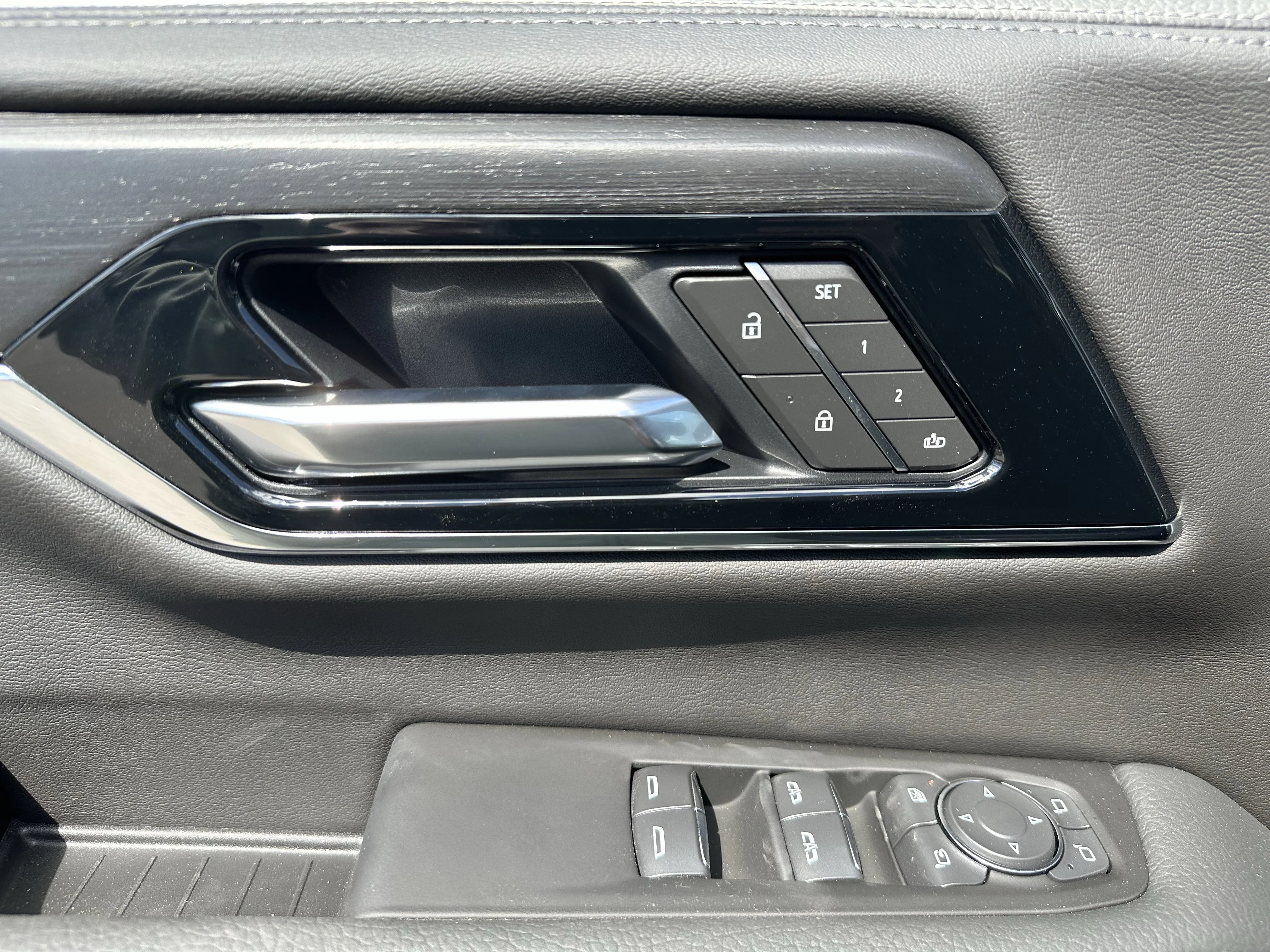 New 2026 Glacier White Tricoat GMC Denali image 7