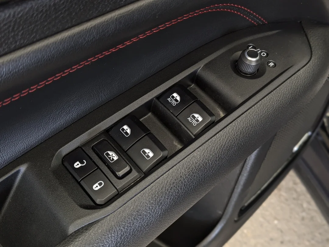 Certified Used 2024 Black Jeep Trailhawk - - 4x4 - Sun & Sound Group - Dual Pane Sunroof - Leather - NAV & More! image 13