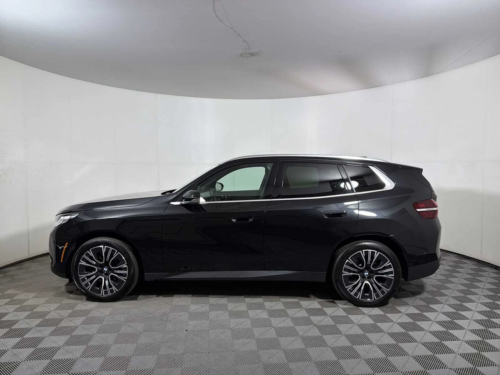 Used 2026 Black Sapphire Metallic BMW 30 xDrive image 4