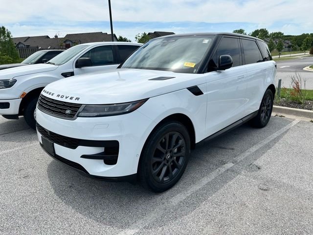 2025 Land Rover Range Rover Sport P360 SE MHEV's photo
