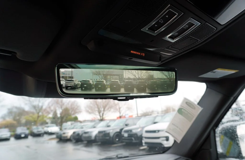 New 2026 Santorini Black Land Rover S image 16