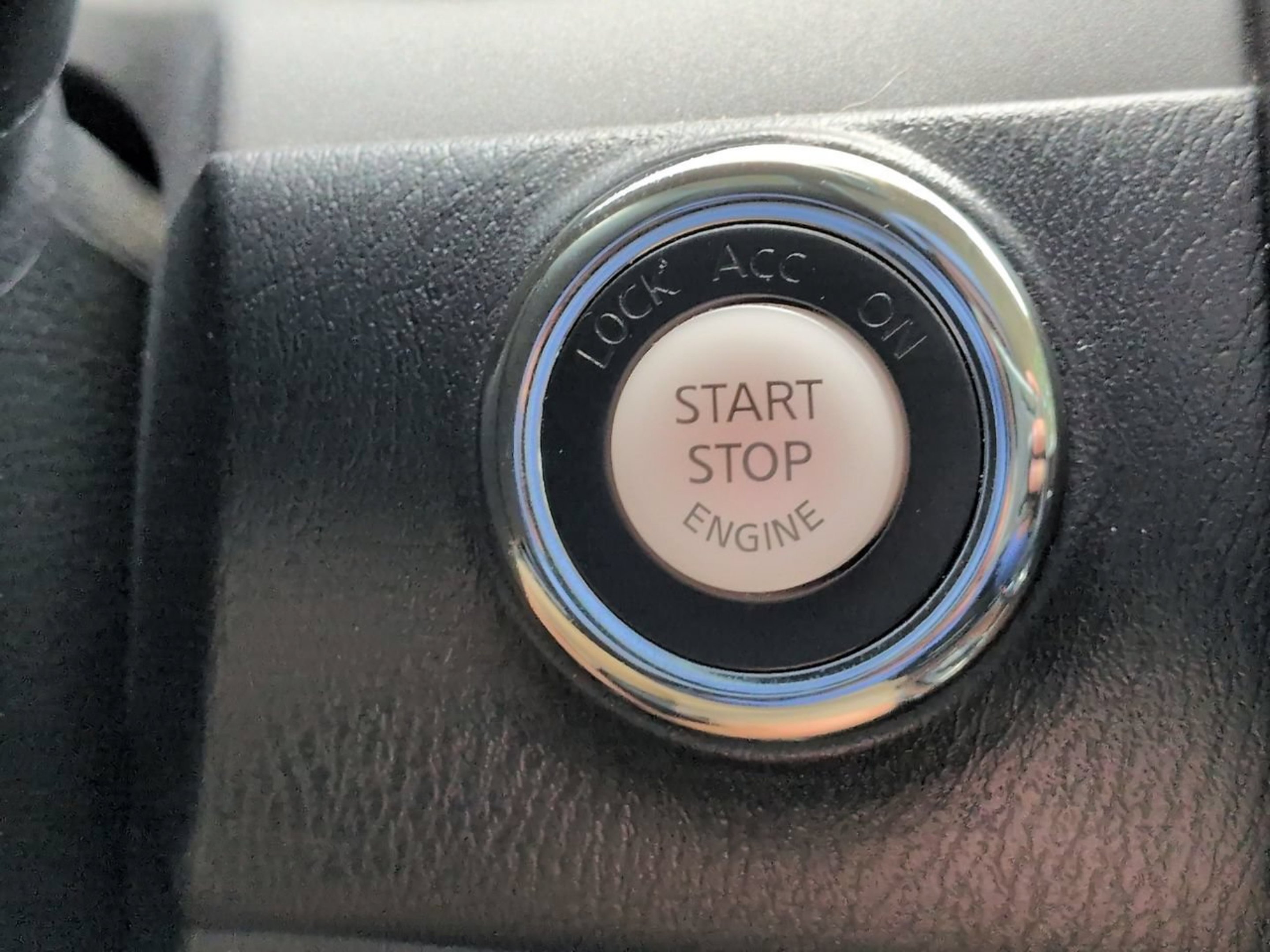 Used 2019 Hermosa Blue Pearl Nissan SL image 37