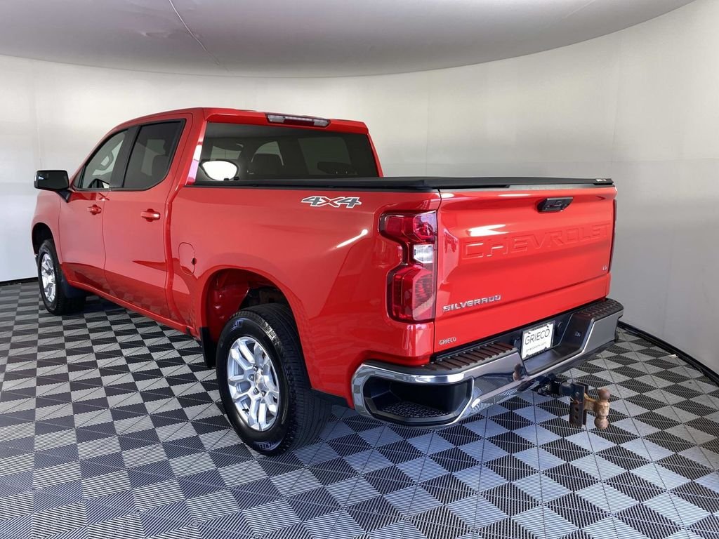 Used 2022 Red Chevrolet LT image 6