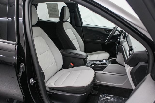 Used 2025 Black Ford Active image 19