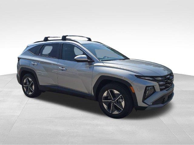 New 2026 Silver Hyundai SEL FWD image 7