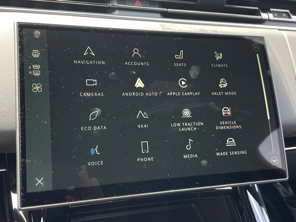 New 2026 Carpathian Grey Land Rover Dynamic SE image 27
