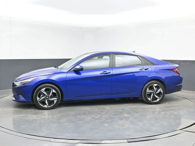 Used 2023 Blue Hyundai SEL image 5