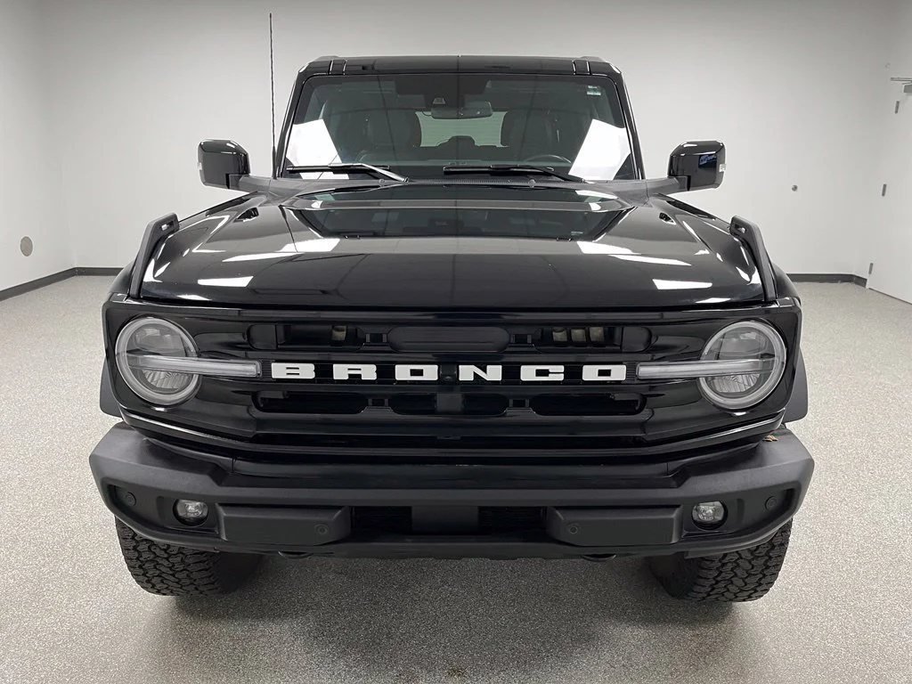 Used 2025 Black Ford Outer Banks image 3