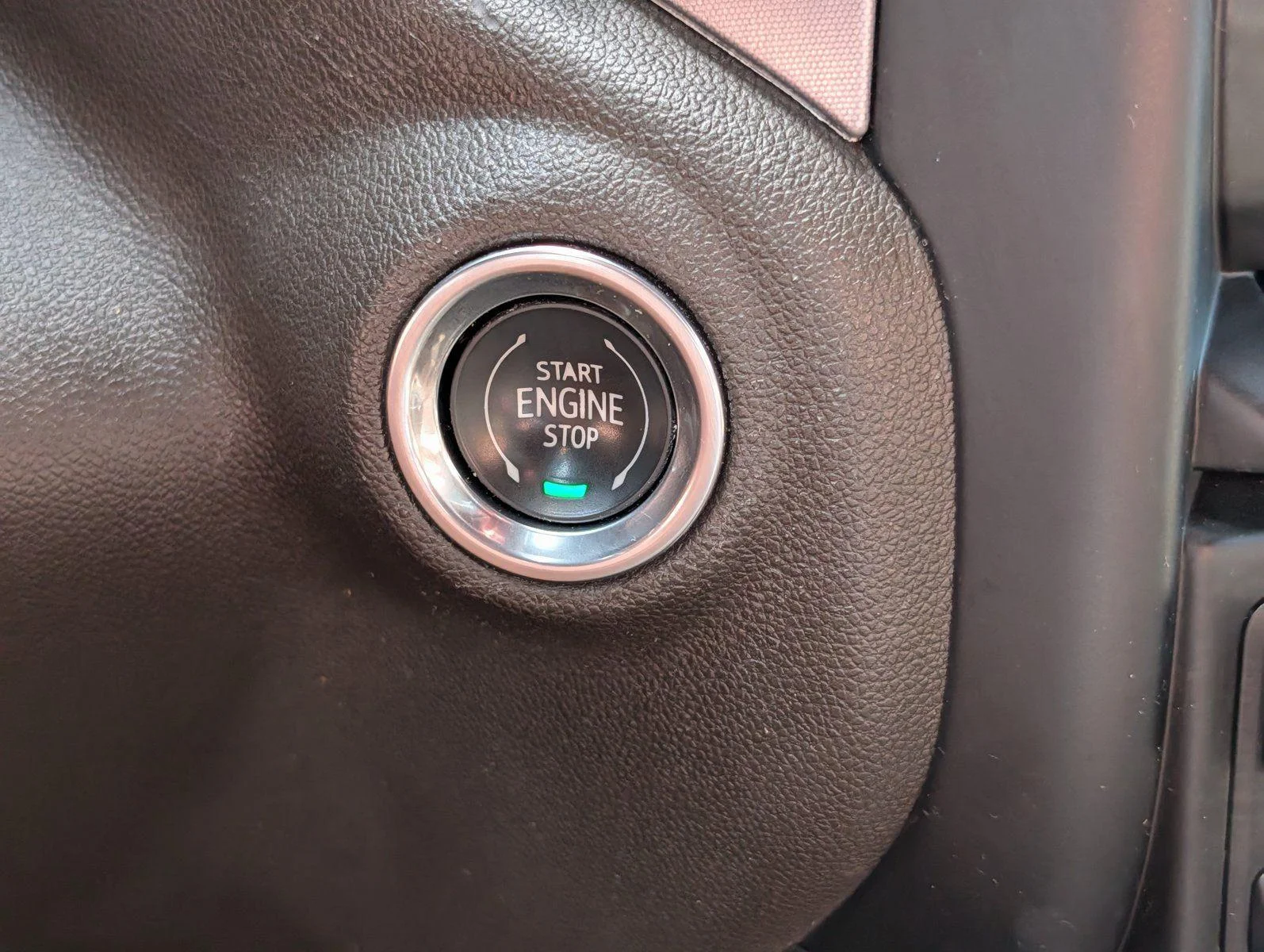 Used 2019 SUMMIT WHITE GMC SLT image 25