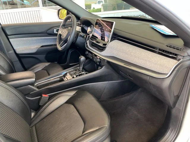 Used 2024 Bright White Clearcoat Jeep Latitude image 53