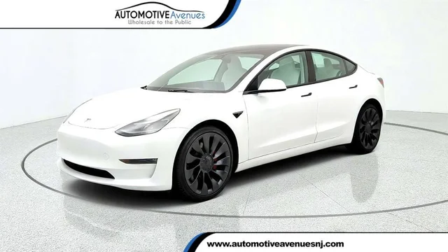 2023 Tesla Model 3 Performance AWD w/ White & Black Premium Interior