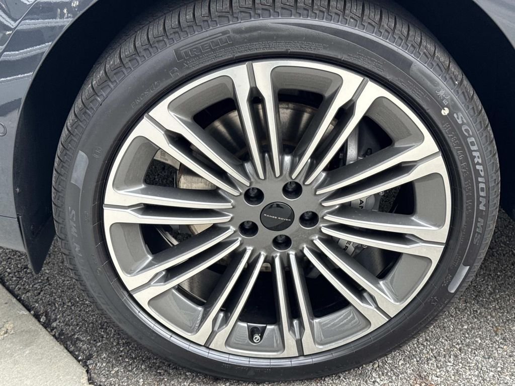 New 2026 Varesine Blue Land Rover Dynamic SE image 10
