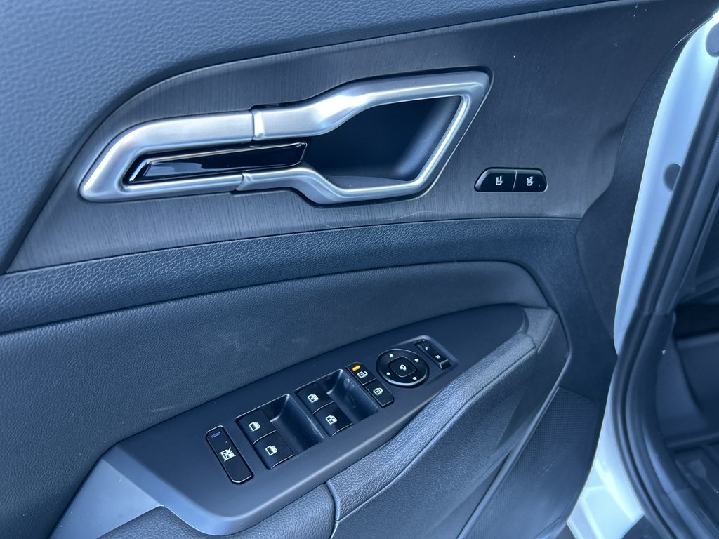New 2026 Glacial White Pearl Kia X-Line image 17